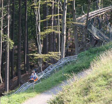 Die Wellen der Bahn sind vor allem für Kinder ein Erlebnis