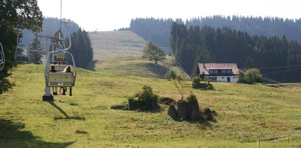 An der Bergstation wird es flacher