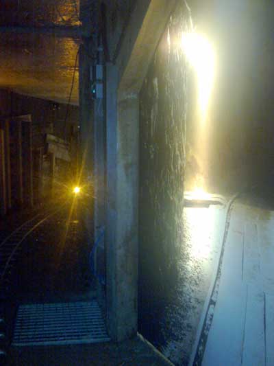 Genau an dieser Stelle über dem Tunnel befindet sich die Haltestelle "Lueg ins Land" mit Blick auf den Westbahnhof